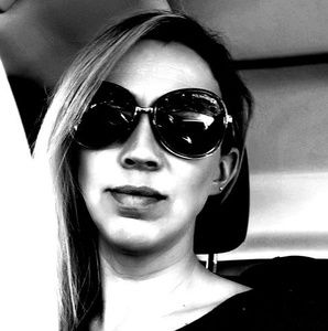 Meet your Posher, Vanessa